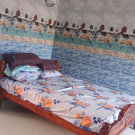 Sri Vasavi Home Stay Tiruvannāmalai Buitenkant foto