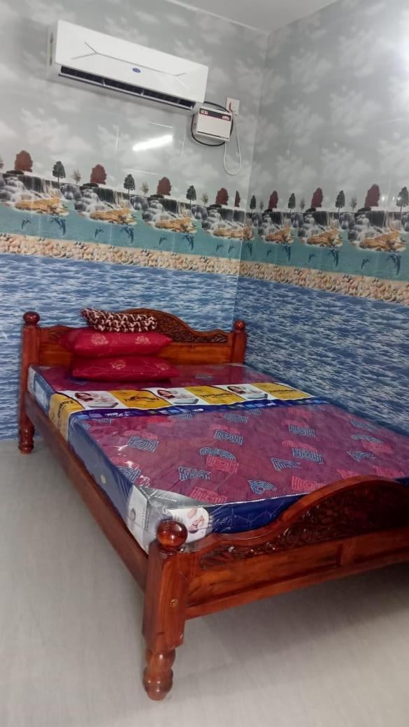 Sri Vasavi Home Stay Tiruvannāmalai Buitenkant foto